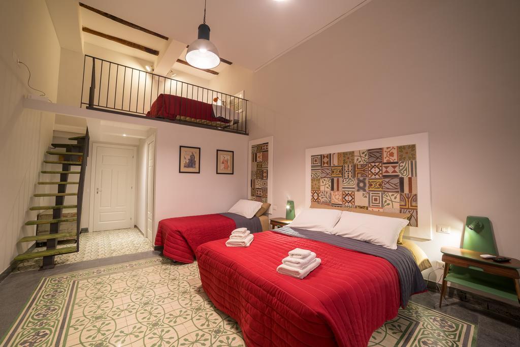 Bed and Breakfast The Foria House By House In Neapol Pokoj fotografie