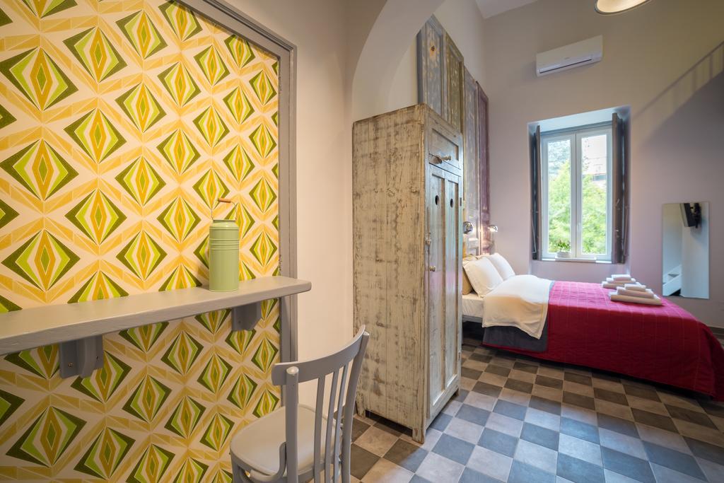 Bed and Breakfast The Foria House By House In Neapol Pokoj fotografie