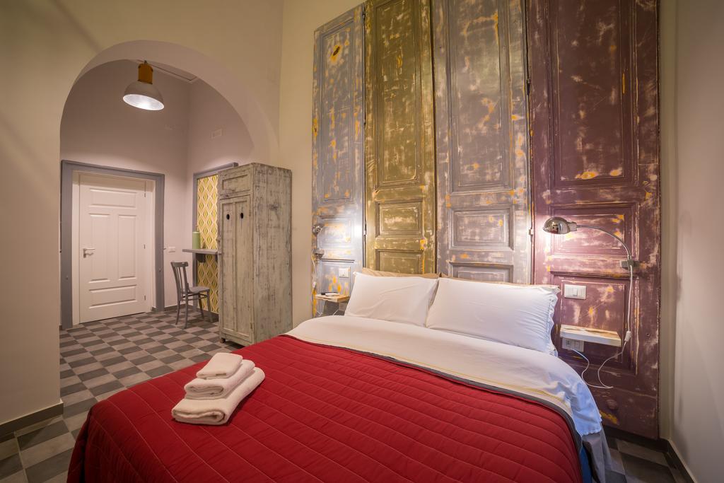 Bed and Breakfast The Foria House By House In Neapol Pokoj fotografie
