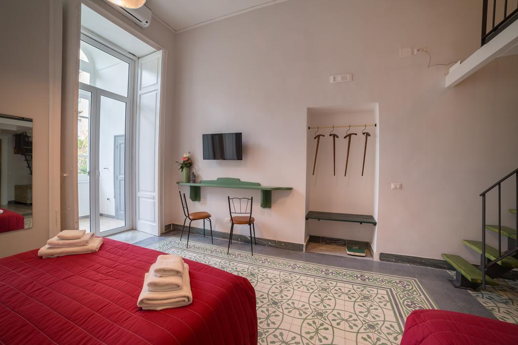 Bed and Breakfast The Foria House By House In Neapol Pokoj fotografie
